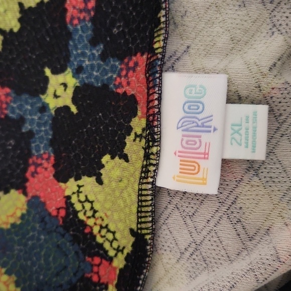 Colorful Patterned Women's Skirt Artsy 2XL Feminine Art To Wear Unique - Picture 6 of 6